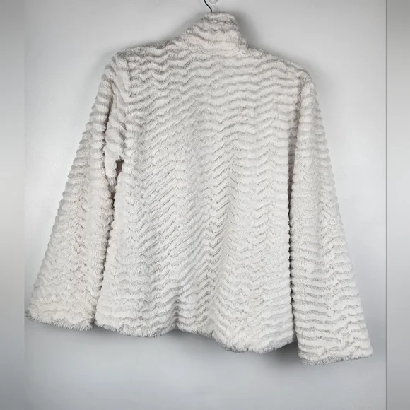 Patagonia Cream Fuzzy Fleece Jacket | Fits Women’s Small - Picture 2 of 9
